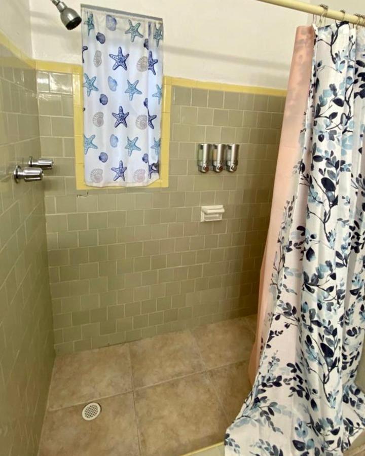 Hallandale Beach Motel With Free Parking And Full Kitchen ! No Extra Fees! Accepting Cash! Eksteriør billede