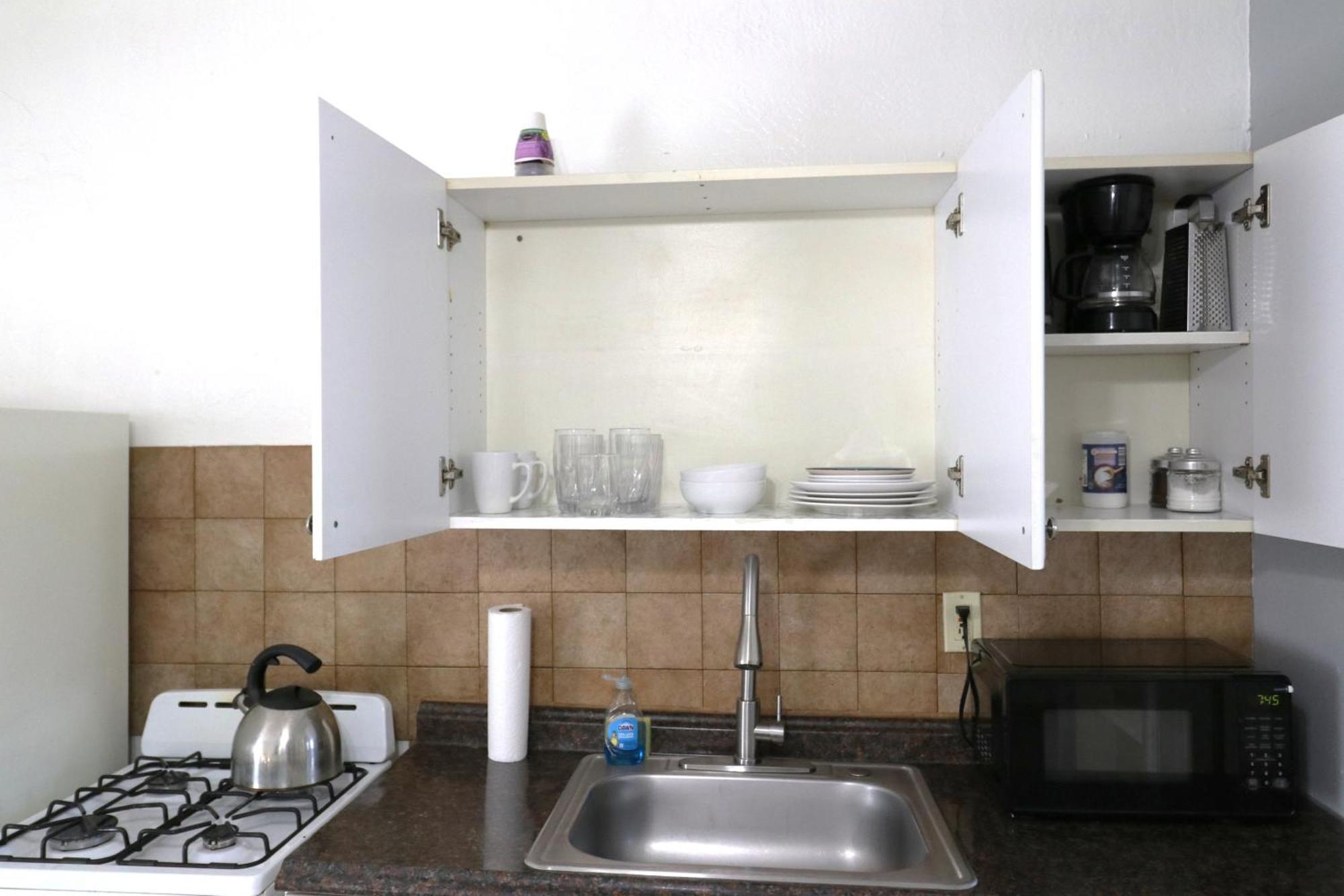 Hallandale Beach Motel With Free Parking And Full Kitchen ! No Extra Fees! Accepting Cash! Eksteriør billede